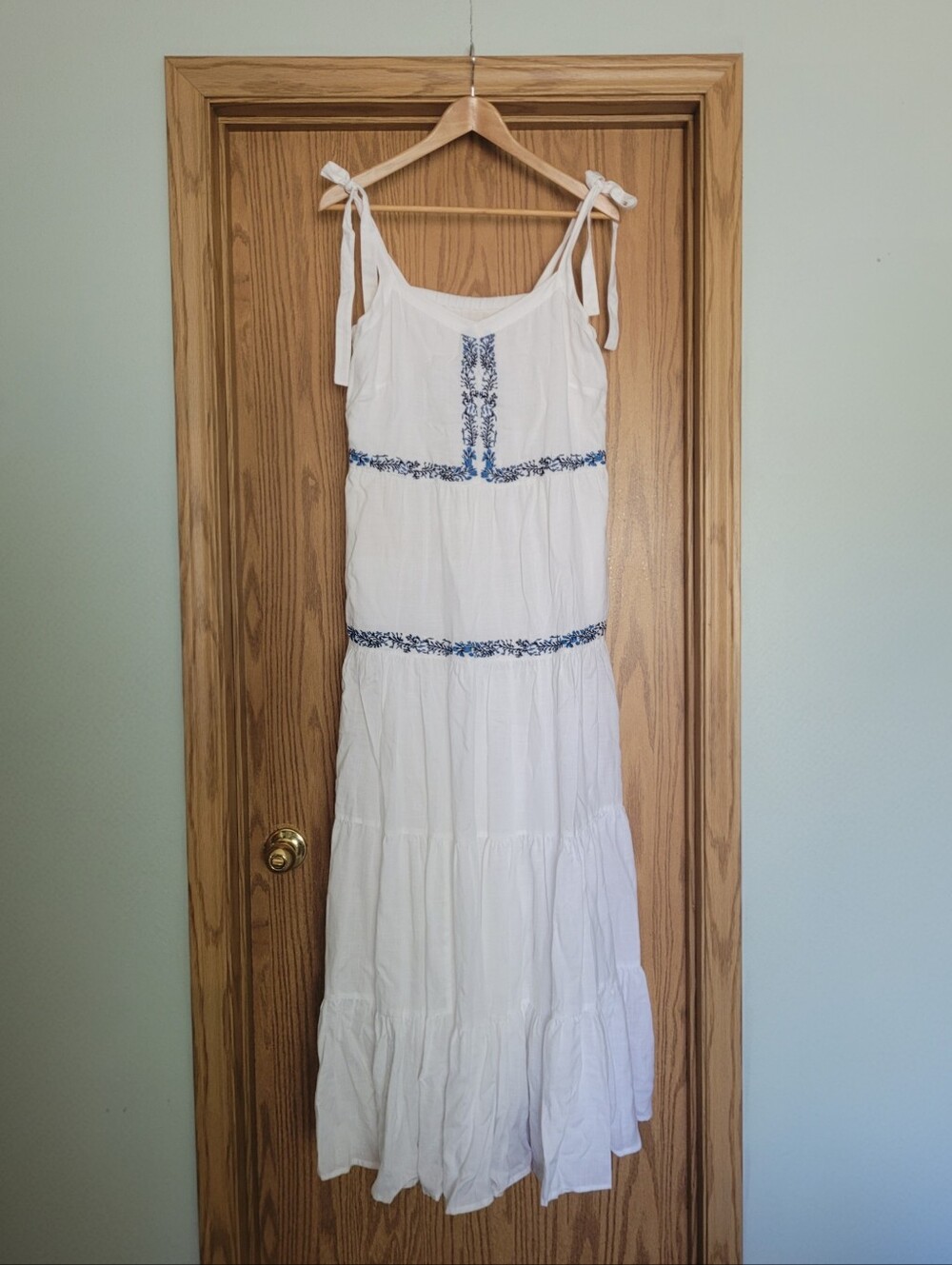 NWT Beau & Ro Westport Maxi White Tiered Dress with Blue Embroidery